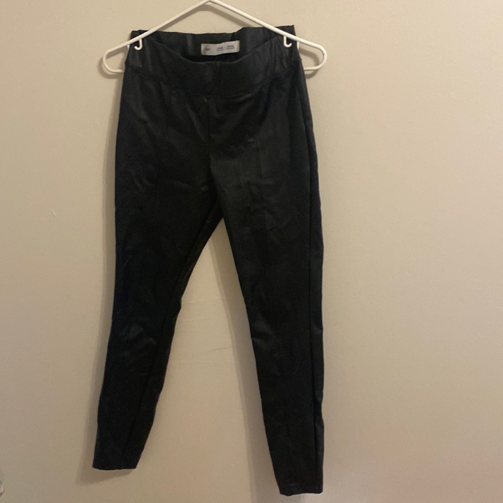 Black faux leather leggings